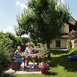 Vakantiehuis In Waldnaehe In Plankenstein *